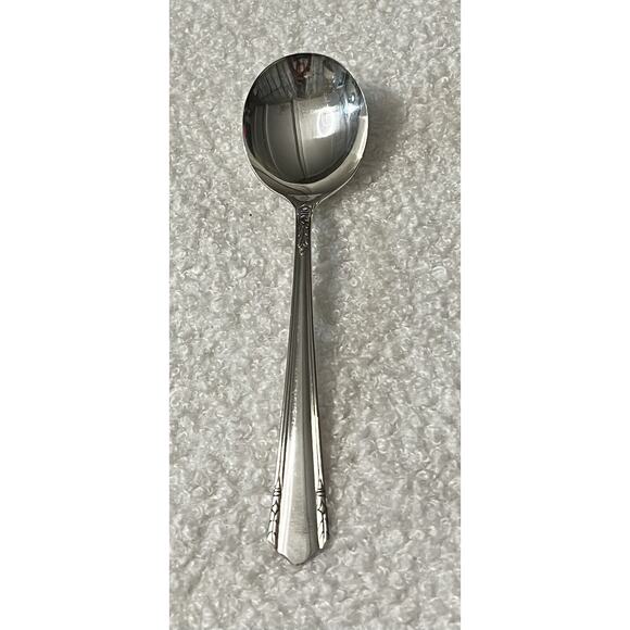 Wm A Rogers A1 Plus Oneida Ltd Croydon Malibu Flatware Soup Spoon - Picture 1 of 4